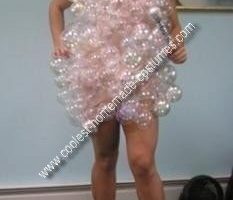 El disfraz de burbuja casero más genial de Lady Gaga