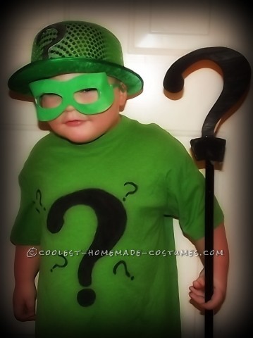 Disfraz de Riddler DIY para un niño de 3 años obsesionado con todas las cosas de Batman