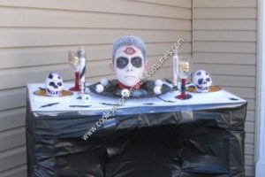 La mejor idea casera de disfraces de Halloween para la mesa de la muerte