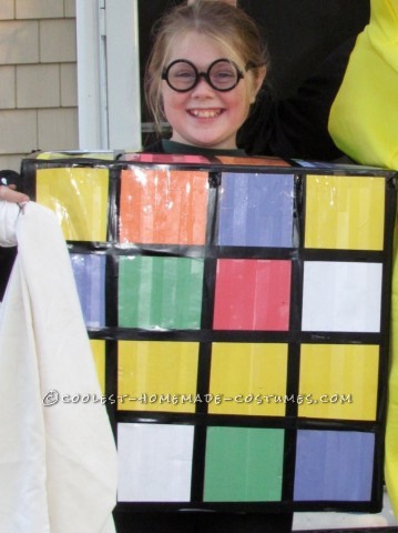 Disfraz de cubo de Rubik económico para todas las edades.
