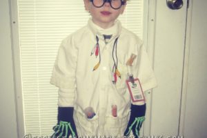Genial disfraz de científico loco para niño