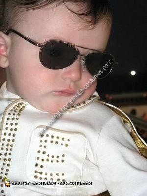 Disfraz de bebé Elvis hecho en casa