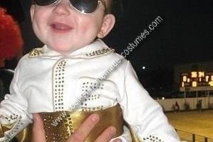 Genial disfraz de Elvis para niños con sus propias manos.