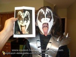 Disfraz de bebé hecho en casa por Gene Simmons