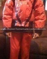 Genial disfraz de Michael Jackson para un thriller