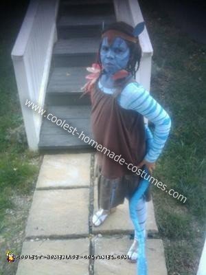 Disfraz de Avatar de bebé Na'vi hecho en casa