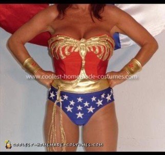 Traje de baño casero de la Mujer Maravilla