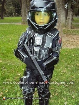 Pequeño traje casero Halo ODST