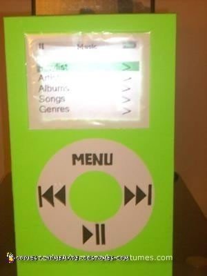Idea de disfraz de iPod para bebé que puedes hacer tú mismo