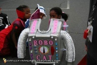 Disfraz de robot casero para niña