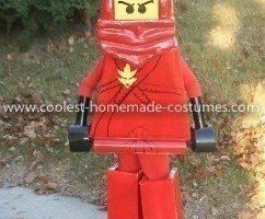 El disfraz de minifigura de Lego Ninjago más genial