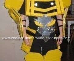 El mejor disfraz de transformador DIY Bumblebee