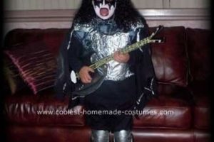 Genial disfraz de demonio de Gene Simmons